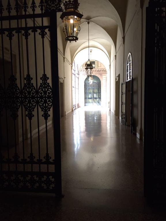 Palazzo Bargellini Panzacchi Apartments بولونيا المظهر الخارجي الصورة